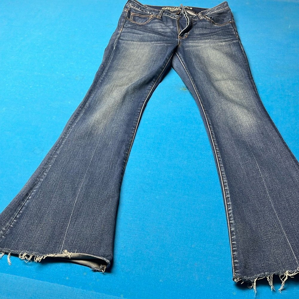 Raw hem flare. Super soft Super Stretch x